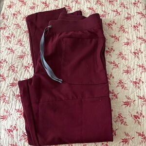 Figs Technical Collection in Burgandy